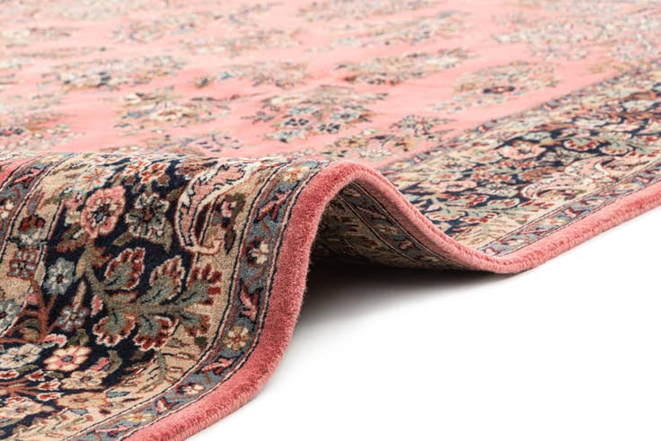 Detail image of 6' 5 x 10' Sarouk Rug