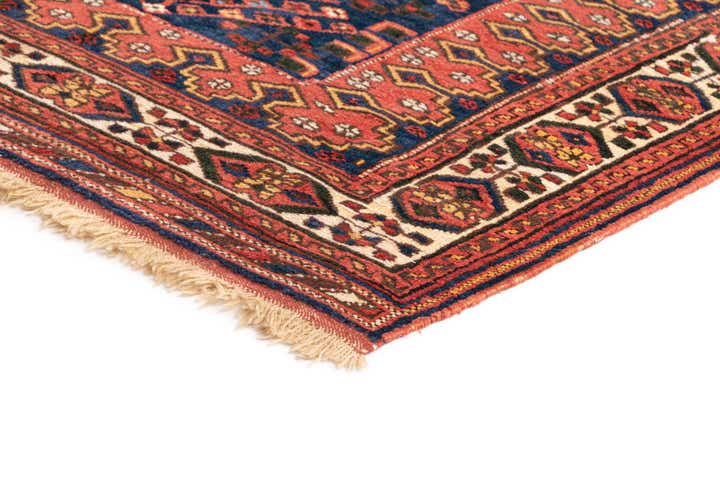 5' 1 x 7' Shiraz Wool Rug