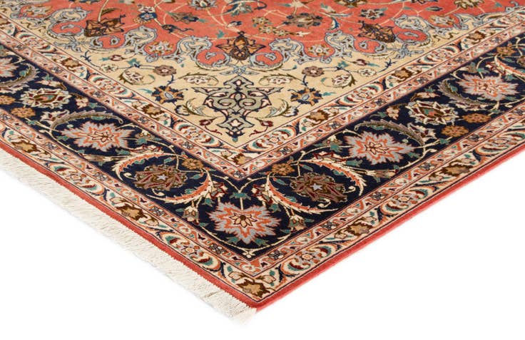 Detail image of 6' 8 x 9' 10 Tabriz Rug