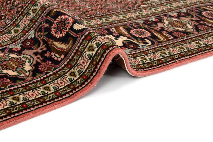 5' 1 x 6' 10 Tabriz Rug
