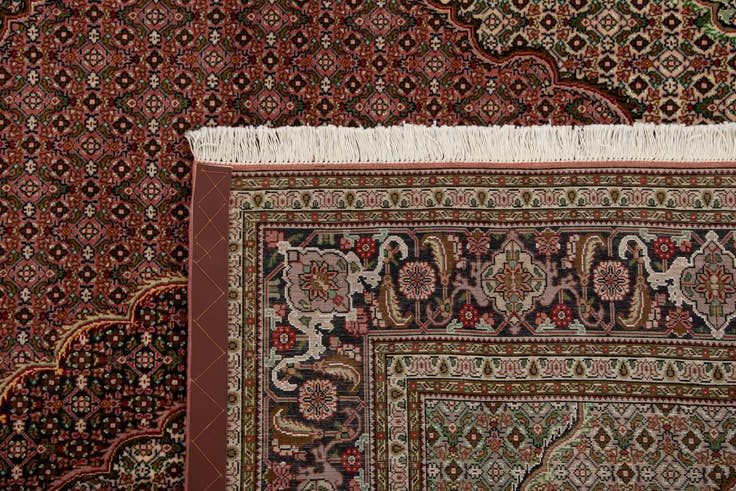 Detail image of 5' 1 x 6' 10 Tabriz Rug