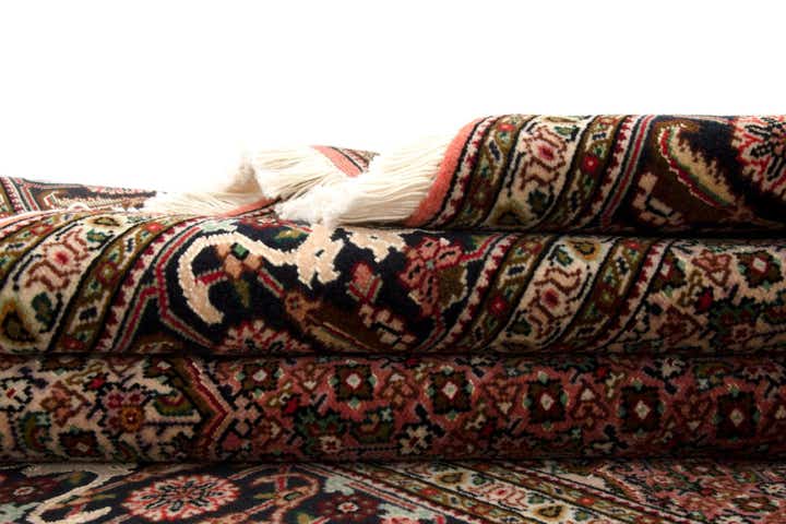 5' 1 x 6' 10 Tabriz Rug