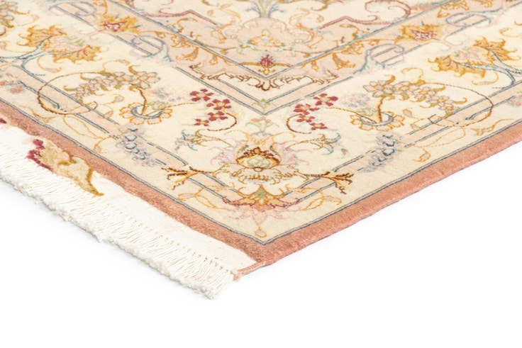 Detail image of 4' 11 x 6' 11 Tabriz Rug