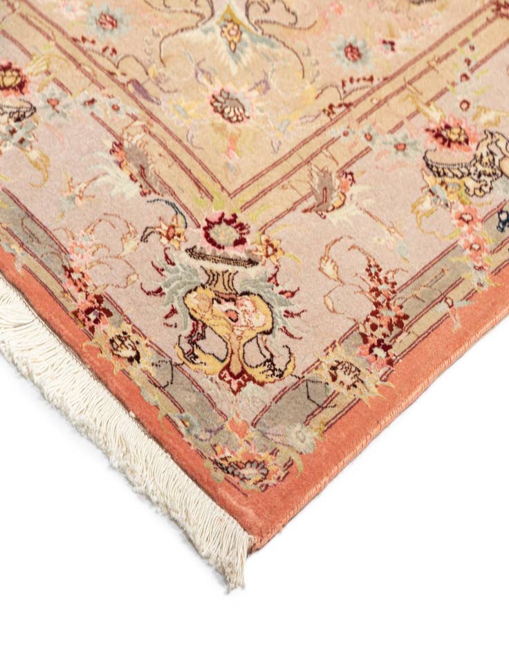 Detail image of 5' 2 x 6' 7 Tabriz Rug