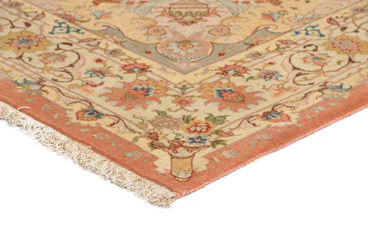 Detail image of 4' 11 x 7' Tabriz Rug