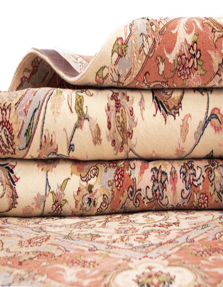 Detail image of 5' x 7' Tabriz Rug