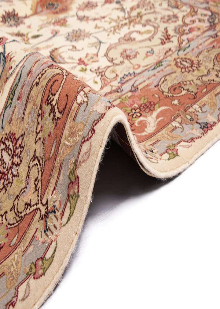 5' x 7' Tabriz Rug
