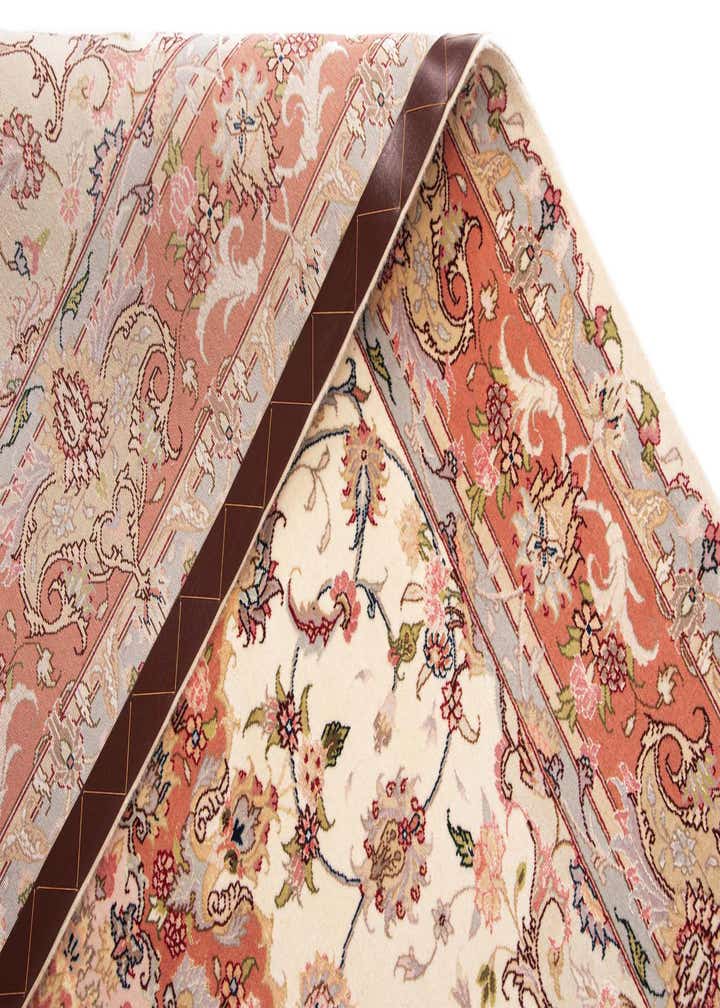5' x 7' Tabriz Rug