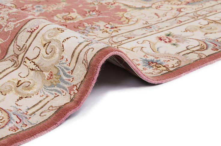 Detail image of 5' 1 x 6' 9 Tabriz Rug