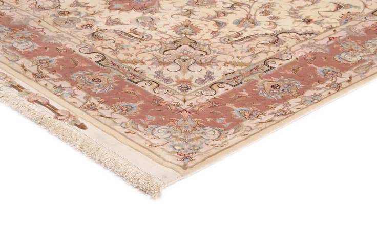 Detail image of 5' x 6' 11 Tabriz Rug
