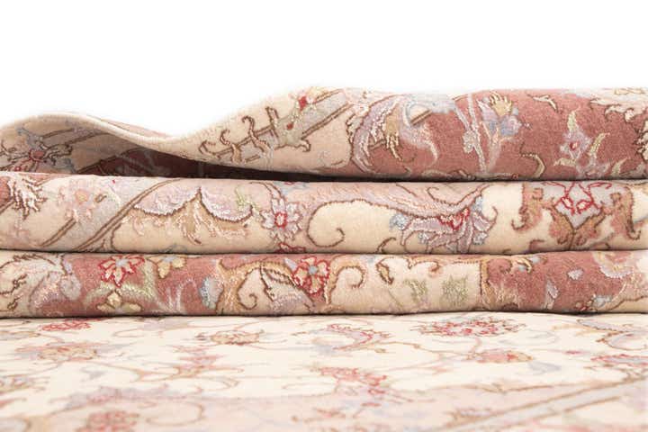 4' 11 x 6' 10 Tabriz Rug