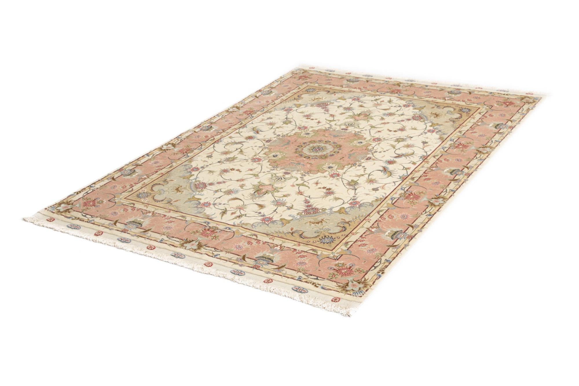 4' 11 x 6' 9 Tabriz Rug