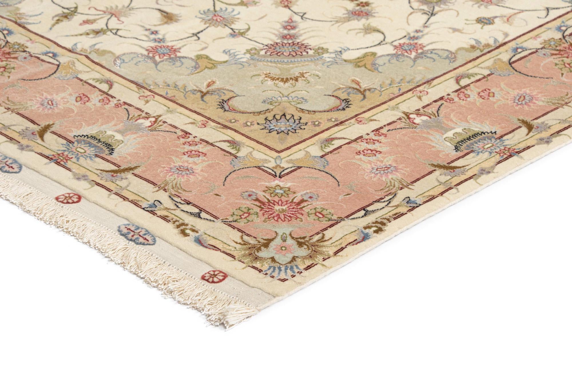4' 11 x 6' 9 Tabriz Rug