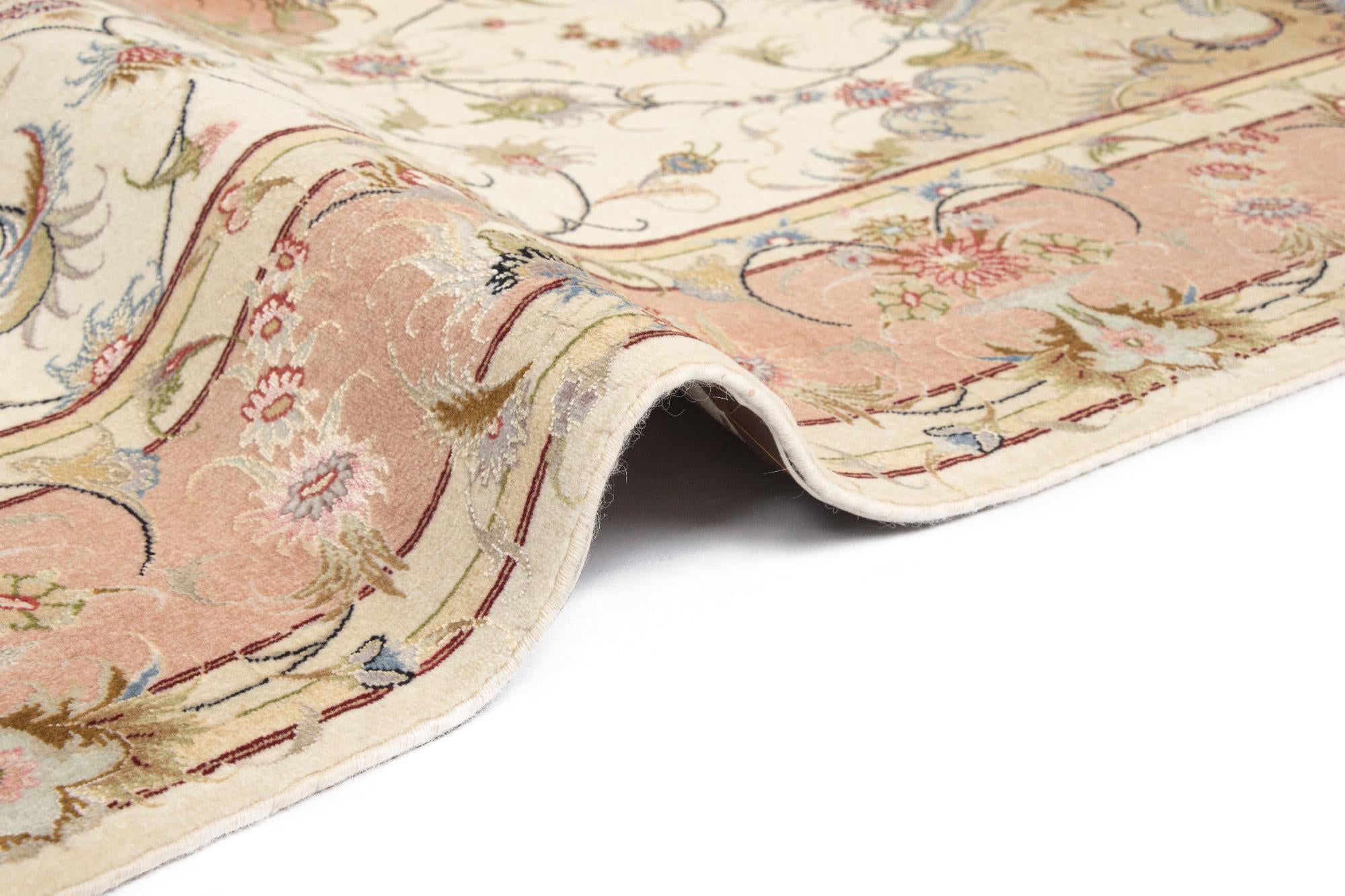 4' 11 x 6' 9 Tabriz Rug