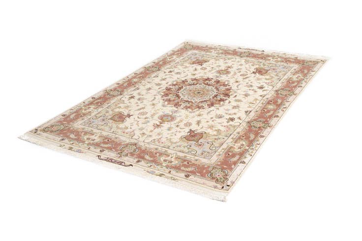 Detail image of 4' 9 x 7' Tabriz Rug
