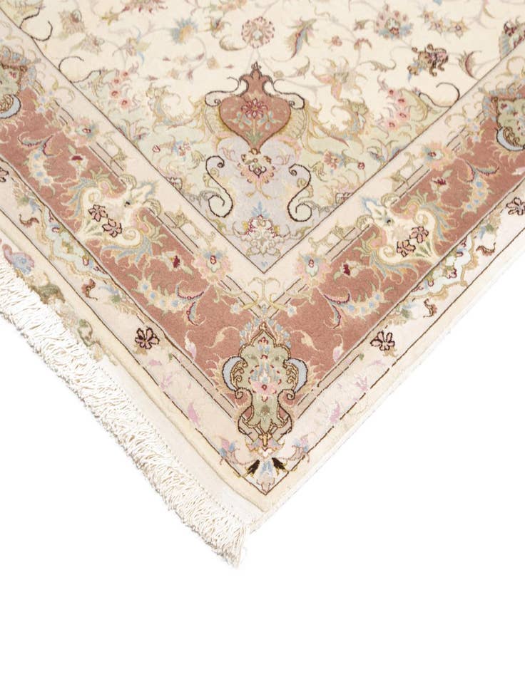 Detail image of 4' 9 x 7' Tabriz Rug