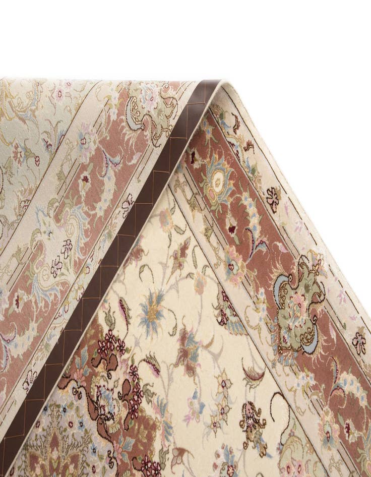 Detail image of 4' 9 x 7' Tabriz Rug