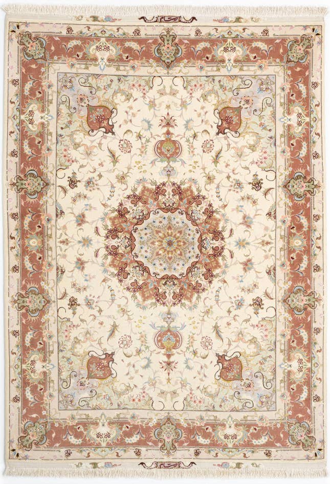 Detail image of 4' 9 x 7' Tabriz Rug