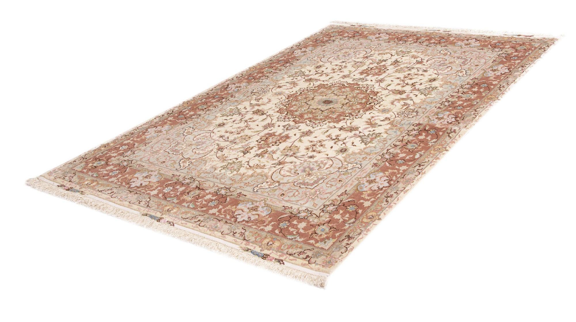 4' 11 x 7' Tabriz Rug