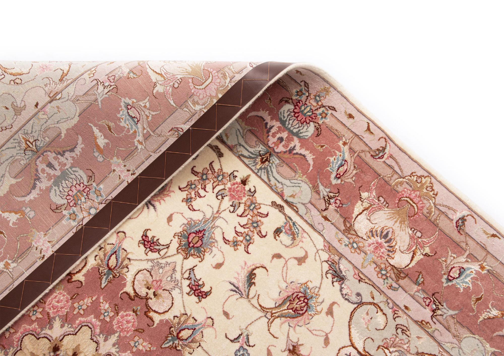 4' 10 x 6' 9 Tabriz Rug