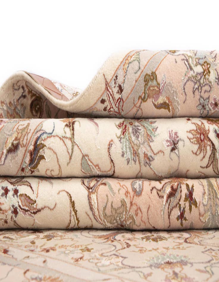 Detail image of 5' 1 x 7' 1 Tabriz Rug