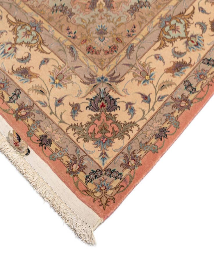 Detail image of 6' 5 x 10' 1 Tabriz Rug