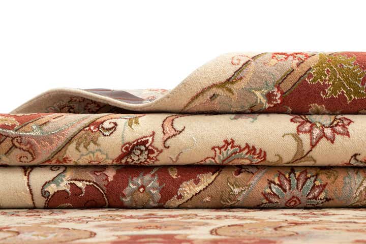 5' 9 x 8' 2 Tabriz Rug