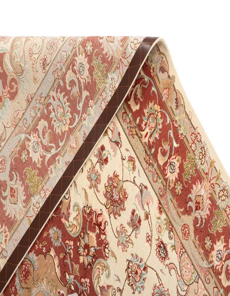 Detail image of 5' 9 x 8' 2 Tabriz Rug