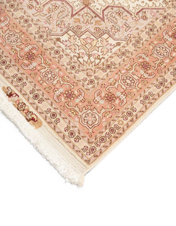Detail image of 4' 11 x 6' 7 Tabriz Rug