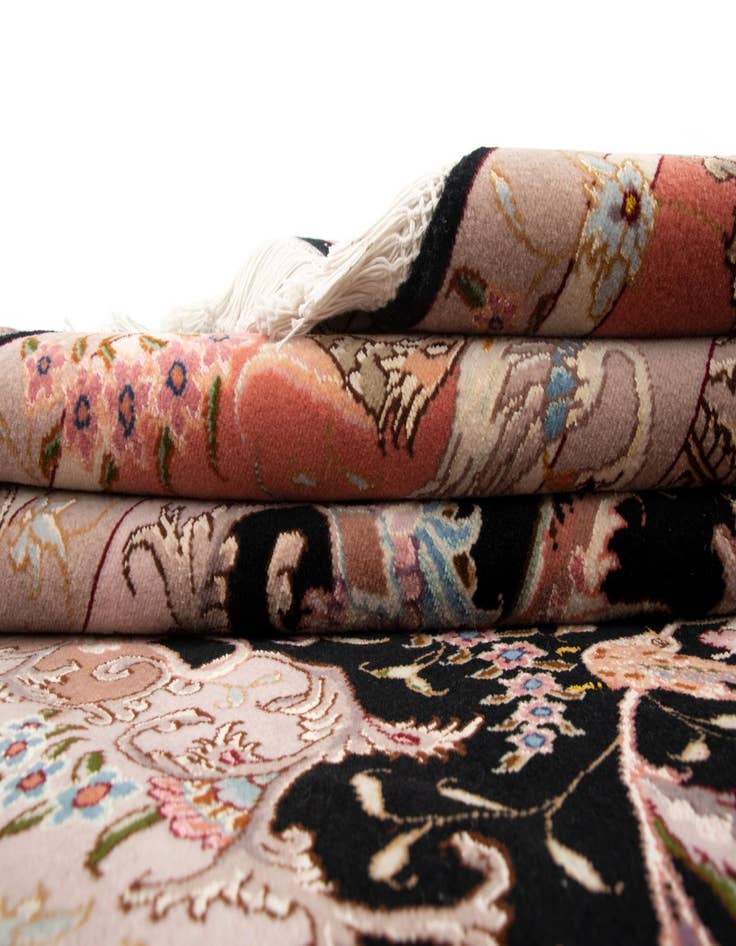 Detail image of 6' 6 x 9' 6 Tabriz Rug