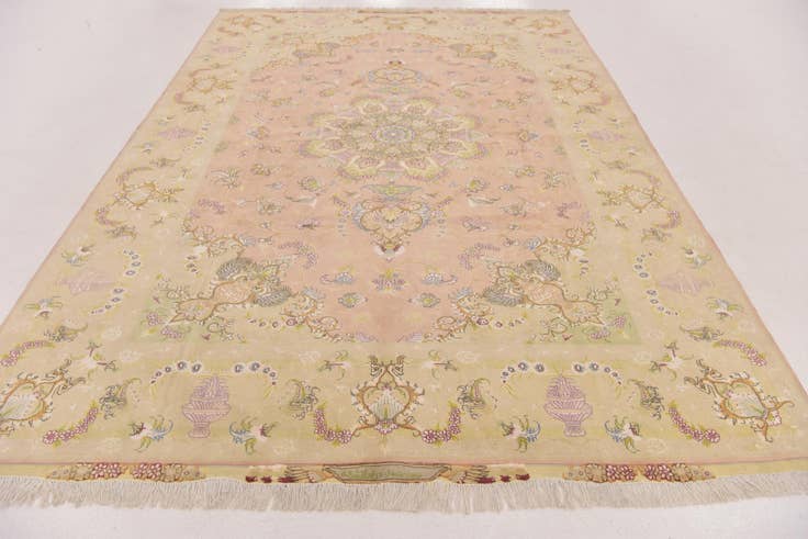 Detail image of 6' 9 x 10' 2 Hand Knotted Tabriz Persian Rug