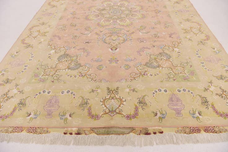 Detail image of 6' 9 x 10' 2 Hand Knotted Tabriz Persian Rug