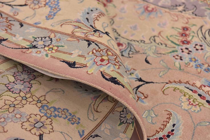 Detail image of 6' 6 x 9' 8 Hand Knotted Tabriz Persian Rug