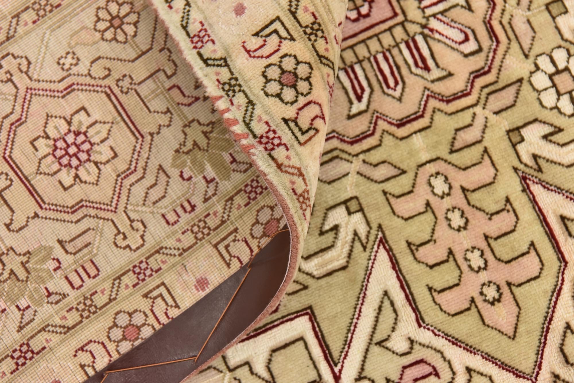 6' 8 x 10' Hand Knotted Tabriz Persian Rug