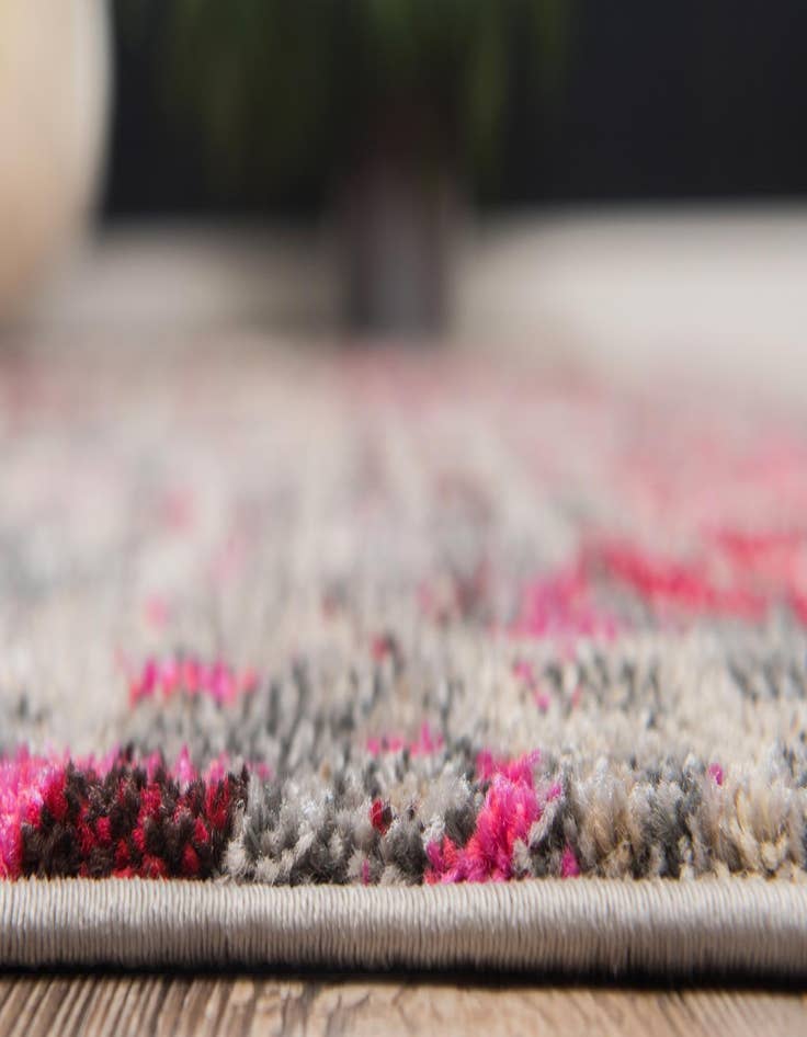Detail image of 9' x 12' Washable Theia Rug