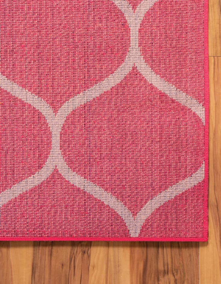 Detail image of 2' x 3' Trellis Frieze Rug