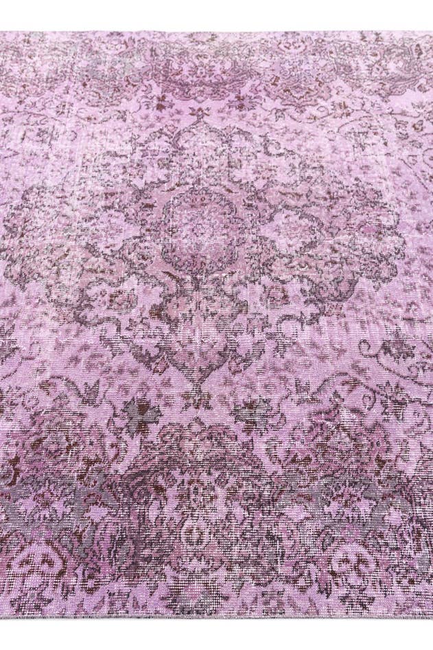 Detail image of 5' 8 x 9' 1 Ultra Vintage Wool Rug