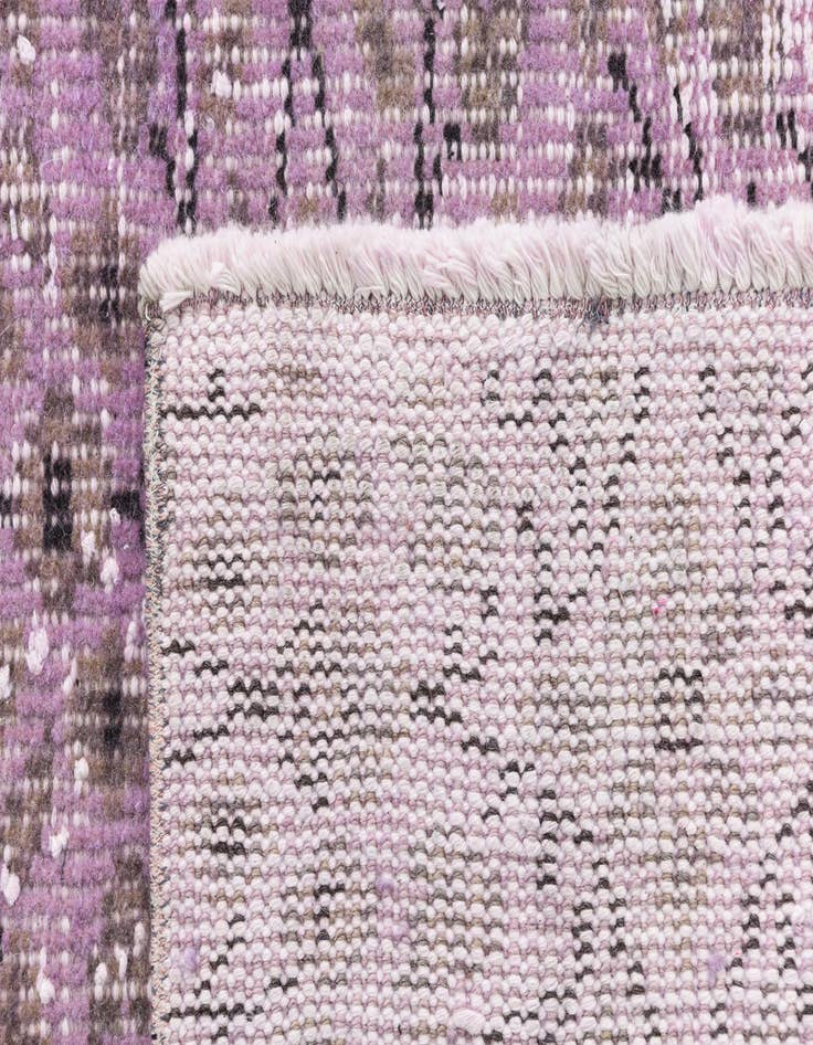 Detail image of 5' 11 x 9' 10 Ultra Vintage Wool Rug