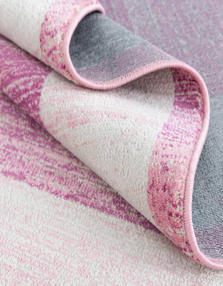 Detail image of 2' x 3' Uptown Yorkville Rug