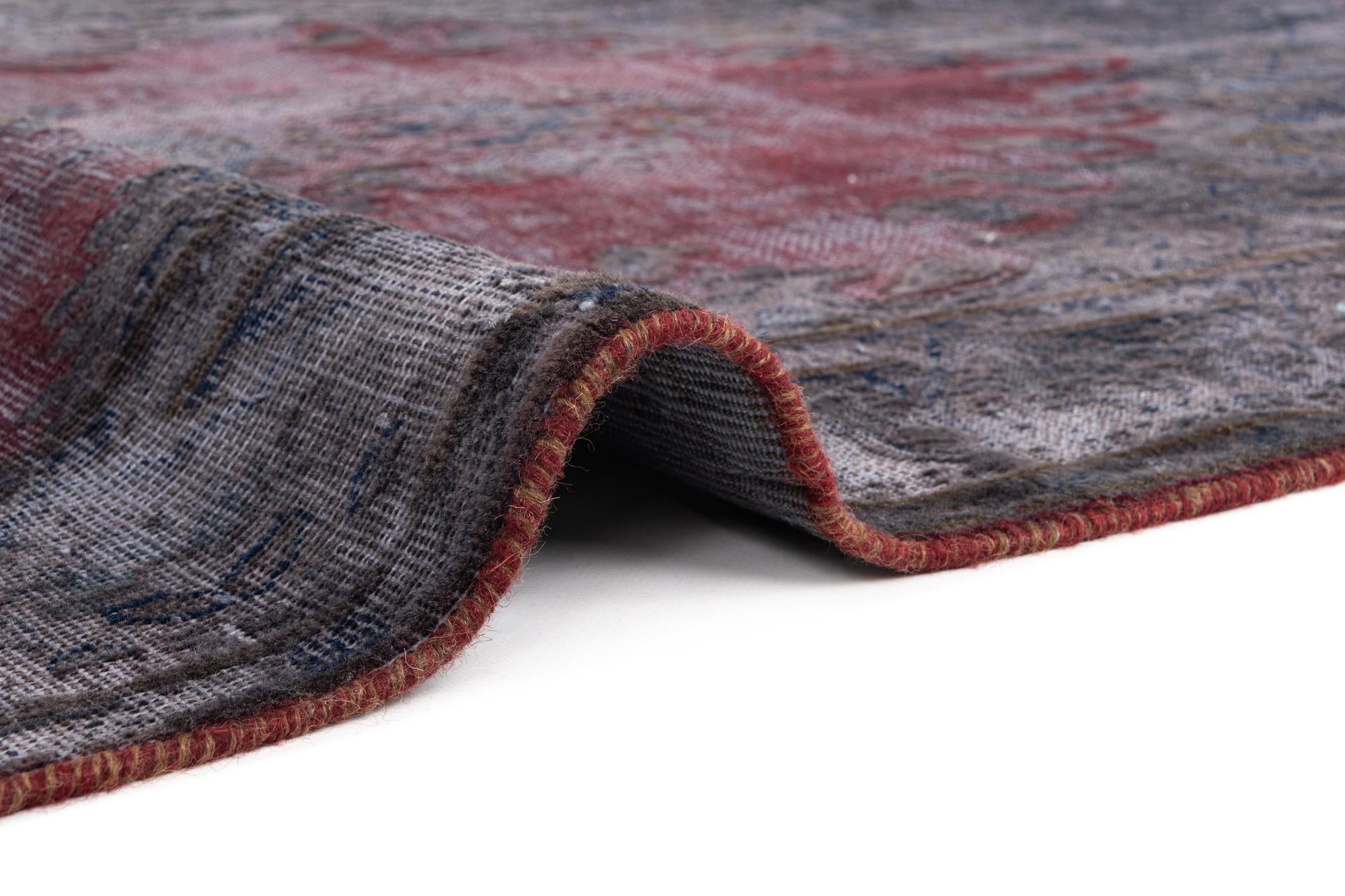 3' 11 x 6' 7 Vintage Royal Wool Rug