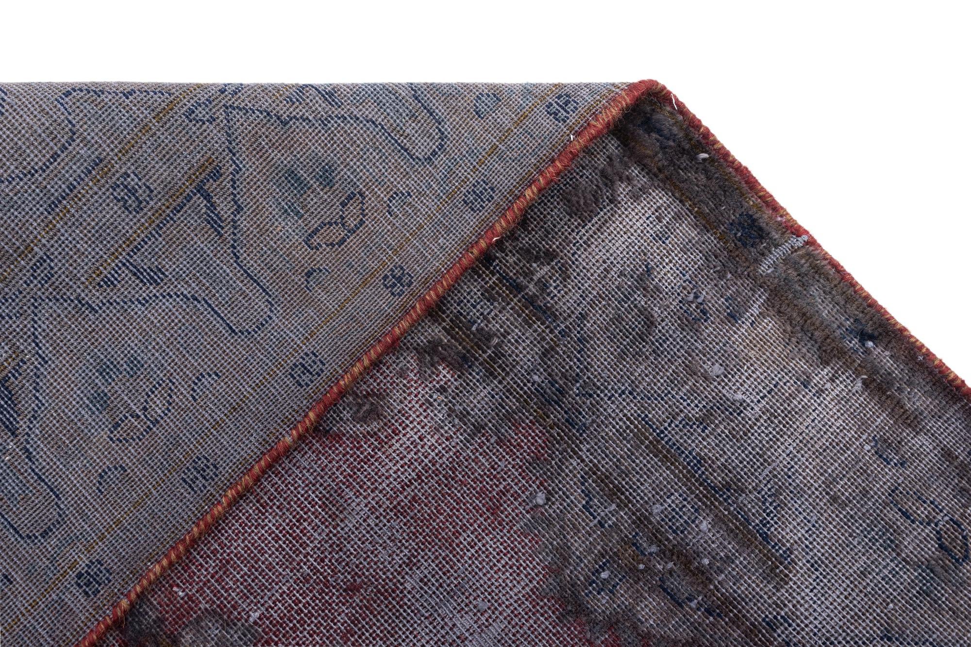 3' 11 x 6' 7 Vintage Royal Wool Rug