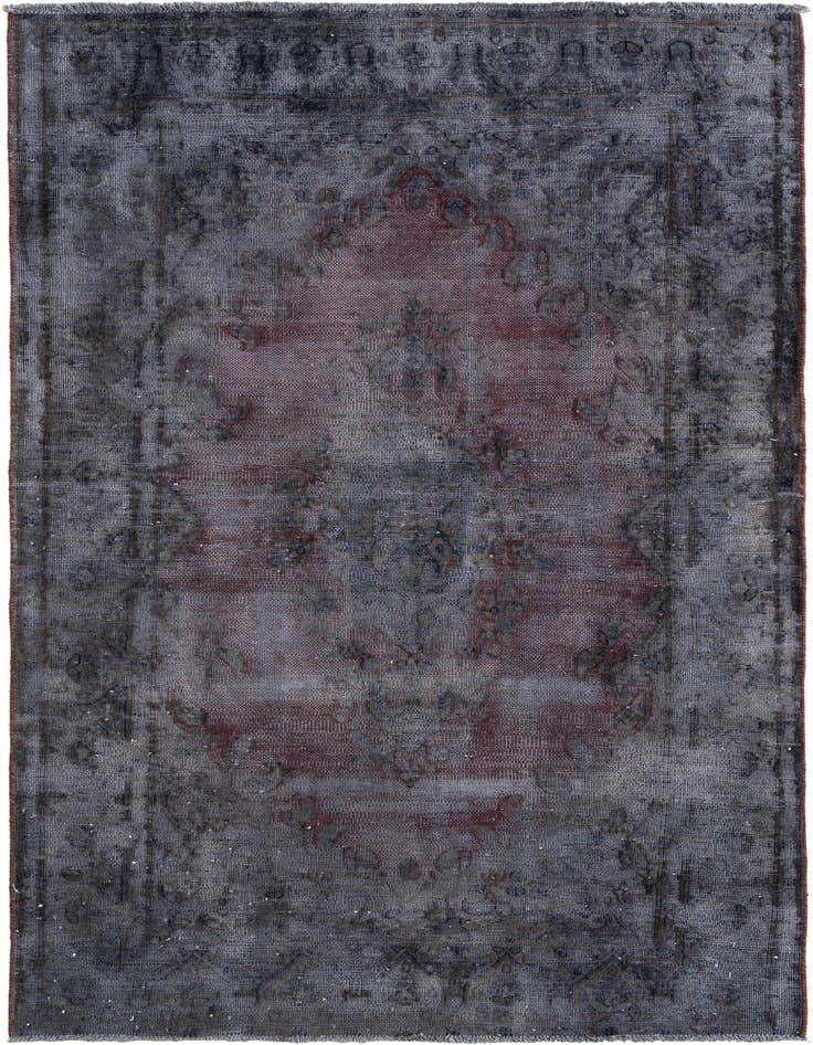 Detail image of 3' 11 x 6' 7 Vintage Royal Wool Rug