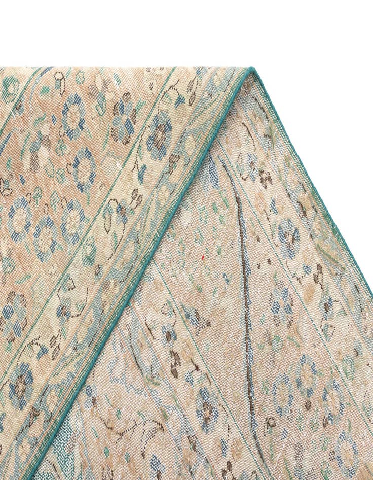 Detail image of 9' 9 x 12' 8 Vintage Royal Wool Rug