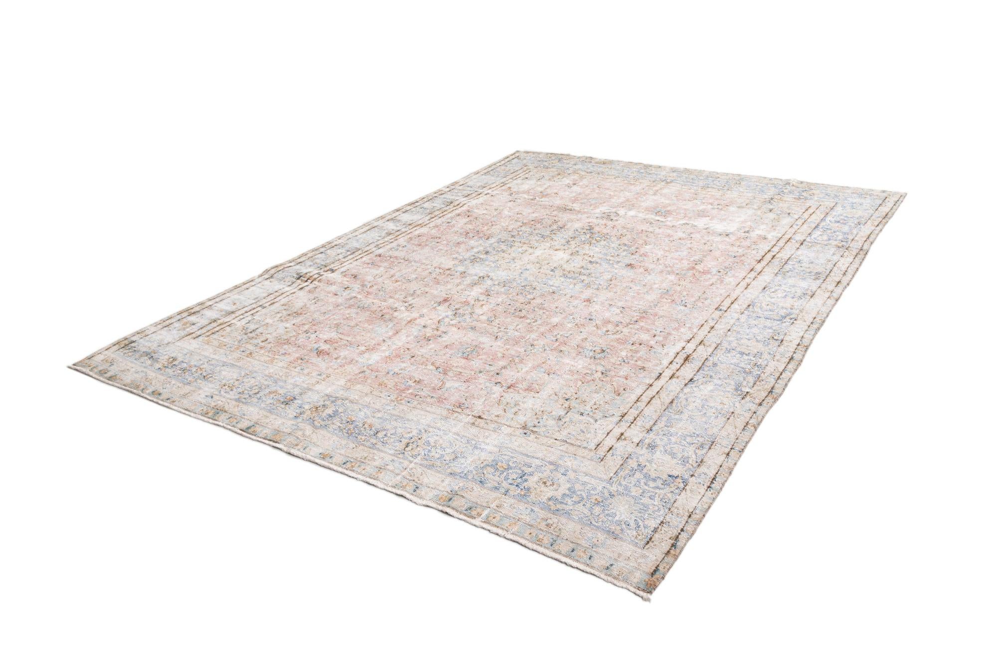 9' 6 x 12' 11 Vintage Royal Wool Rug