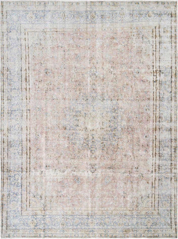 Detail image of 9' 6 x 12' 11 Vintage Royal Wool Rug