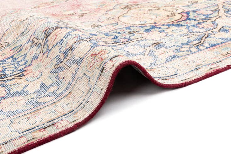 Detail image of 9' 10 x 12' 8 Vintage Royal Wool Rug