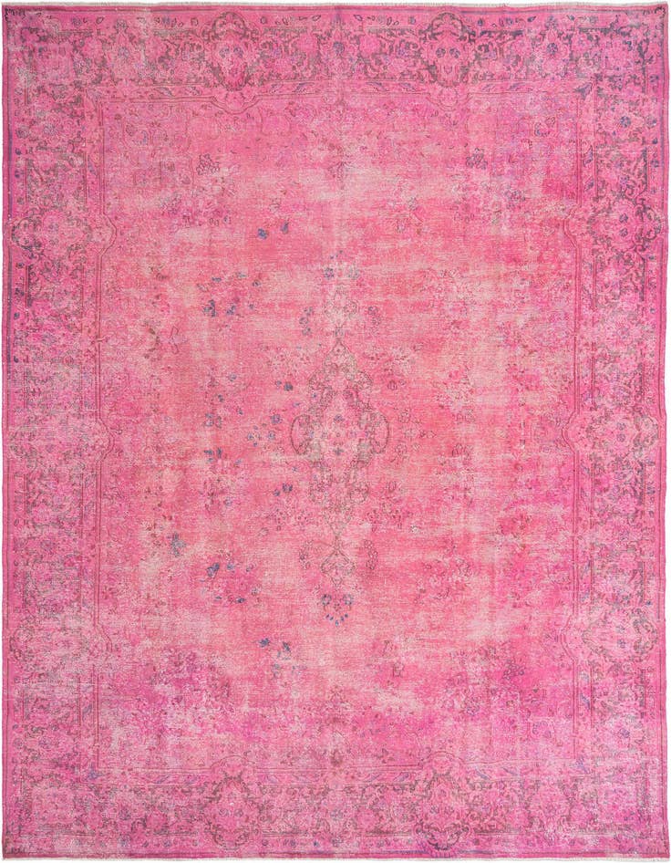 Detail image of 9' 9 x 13' 5 Vintage Royal Wool Rug