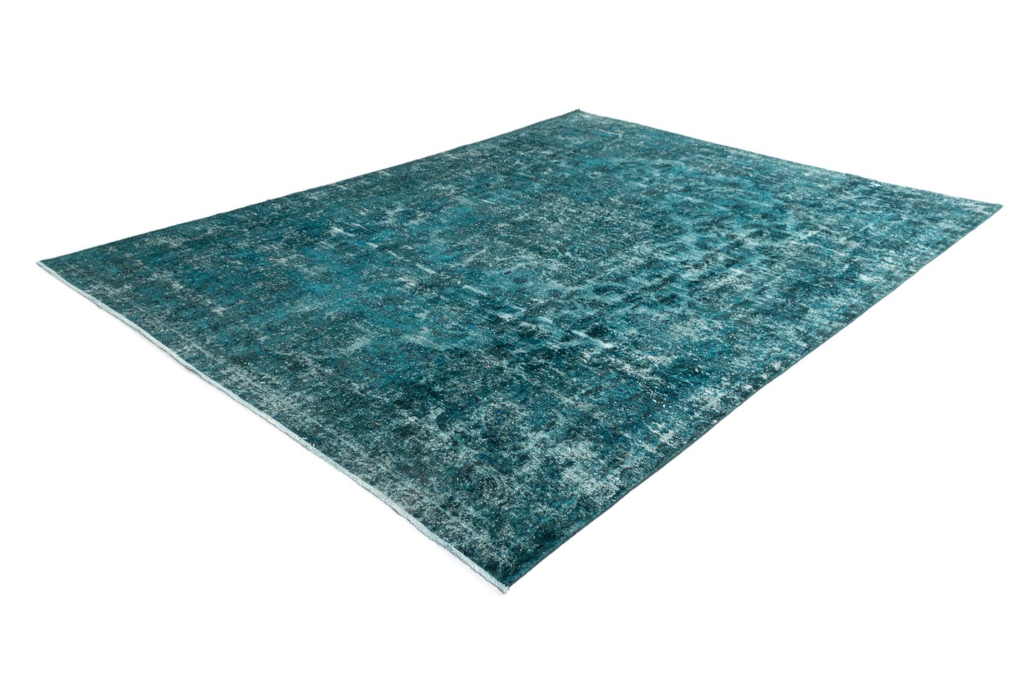 9' 9 x 13' 4 Vintage Royal Wool Rug