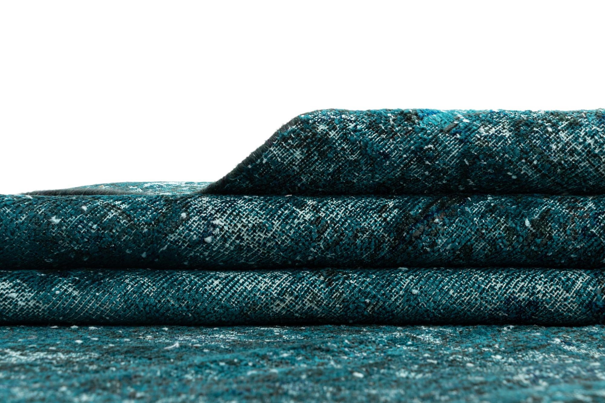 9' 9 x 13' 4 Vintage Royal Wool Rug