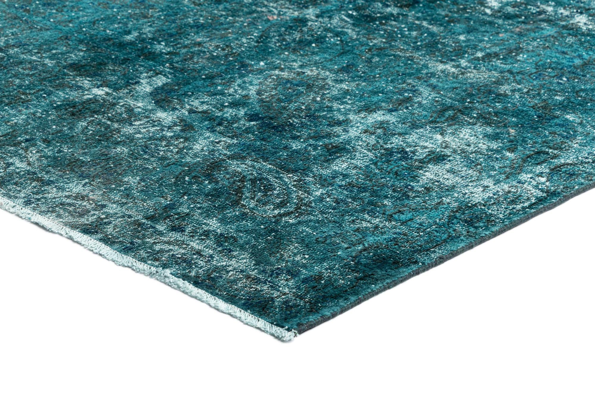 9' 9 x 13' 4 Vintage Royal Wool Rug